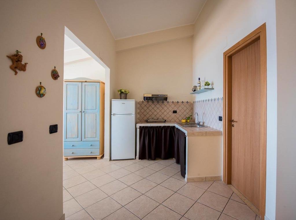 B&B La Sirena Санта Тереза ди Рива Екстериор снимка